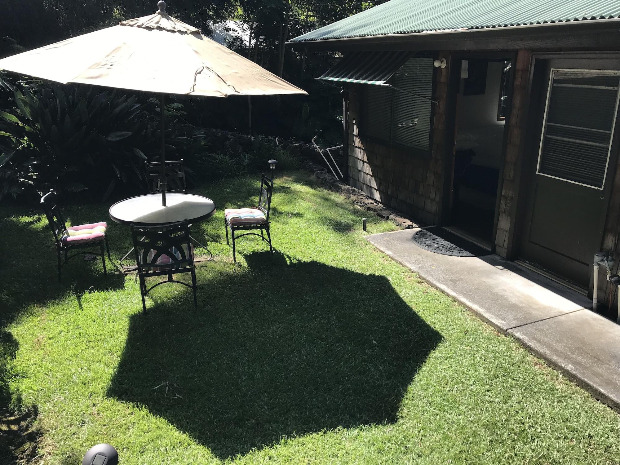 Hale Maluhia Country Inn Kailua-Kona Exteriör bild